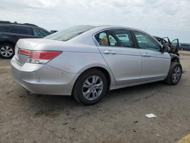 1HGCP2F65BA136140 - 2011 HONDA ACCORD SE SILVER photo 3