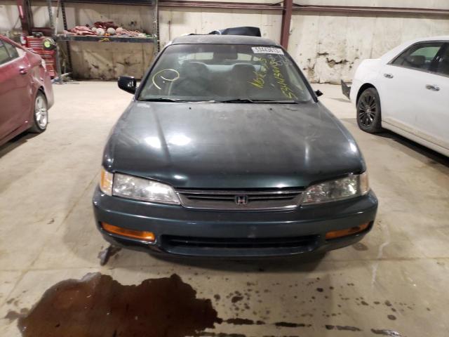 1HGCD5528VA010030 - 1997 HONDA ACCORD DX GREEN photo 5