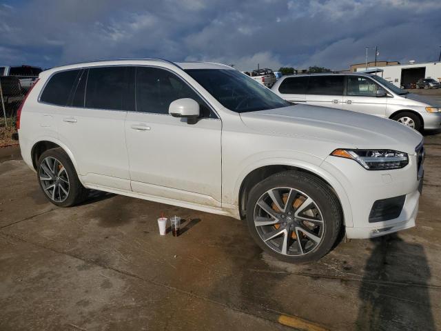 YV4A22PK9N1810503 - 2022 VOLVO XC90 T6 MOMENTUM WHITE photo 4