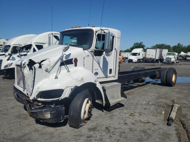 2NKHHM6X4CM334402 - 2012 KENWORTH CONSTRUCTI T270 WHITE photo 2