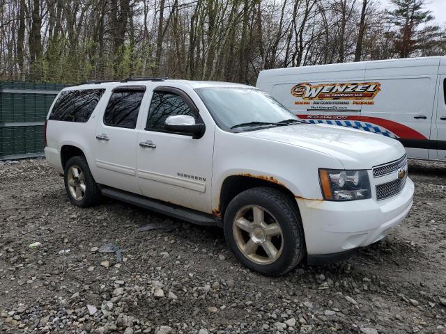 1GNUKJE35AR142109 - 2010 CHEVROLET SUBURBAN K1500 LT WHITE photo 4