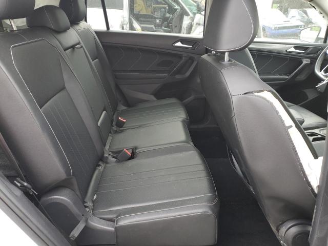 3VV3B7AX7NM130018 - 2022 VOLKSWAGEN TIGUAN SE Weiß Foto 10
