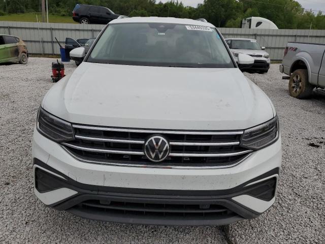 3VV3B7AX7NM130018 - 2022 VOLKSWAGEN TIGUAN SE Weiß Foto 5