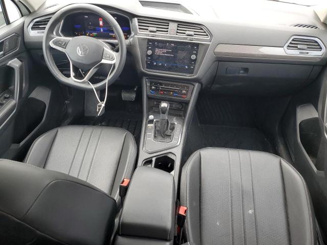 3VV3B7AX7NM130018 - 2022 VOLKSWAGEN TIGUAN SE Weiß Foto 8