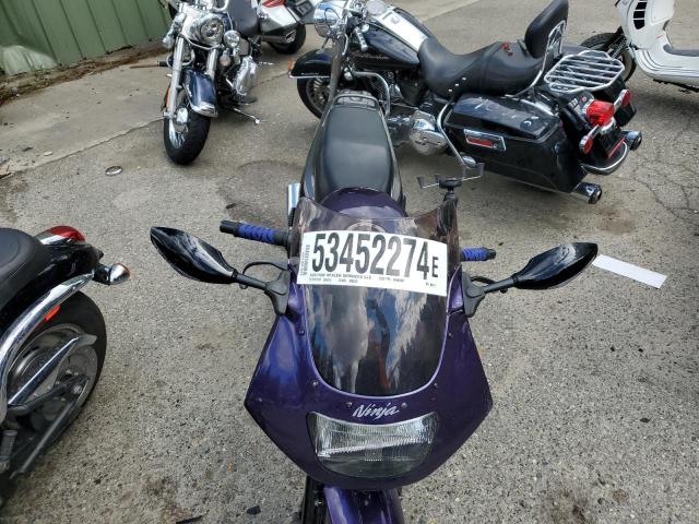 JKAEXVD141A064078 - 2001 KAWASAKI EX500 D PURPLE photo 5