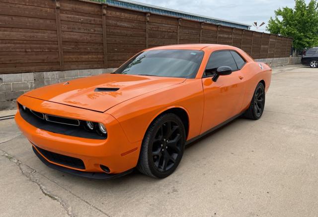 2C3CDZAG4FH702705 - 2015 DODGE CHALLENGER SXT ORANGE photo 2