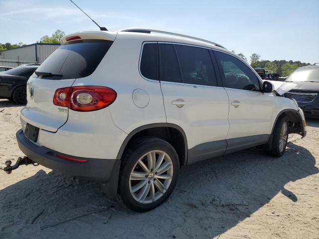 WVGAV7AX9BW549301 - 2011 VOLKSWAGEN TIGUAN S 白色 照片 3
