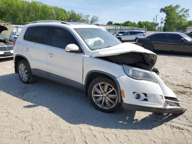 WVGAV7AX9BW549301 - 2011 VOLKSWAGEN TIGUAN S 白色 照片 4
