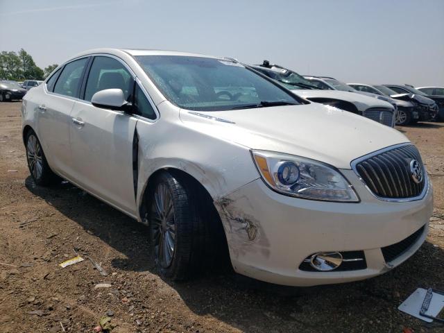 1G4PS5SK7C4152144 - 2012 BUICK VERANO WHITE photo 4