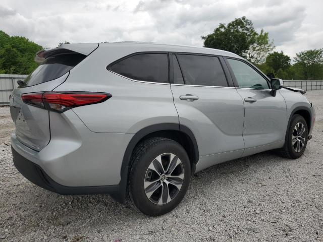 5TDGZRBH1LS500312 - 2020 TOYOTA HIGHLANDER XLE SILVER photo 3