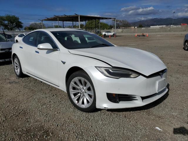 5YJSA1E1XHF189721 - 2017 TESLA MODEL S WHITE photo 4