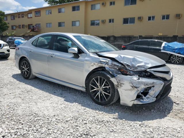 4T1G11AK6PU763849 - 2023 TOYOTA CAMRY SE NIGHT SHADE SILVER photo 4