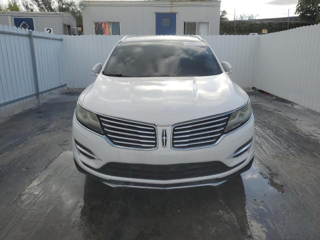5LMCJ3C93HUL09318 - 2017 LINCOLN MKC RESERVE თეთრი ფოტო 5