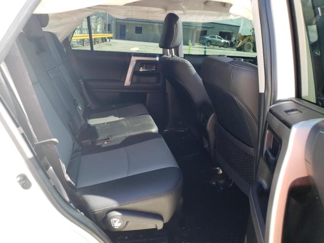 JTENU5JR0N6018180 - 2022 TOYOTA 4RUNNER SR5/SR5 PREMIUM 白色 照片 11