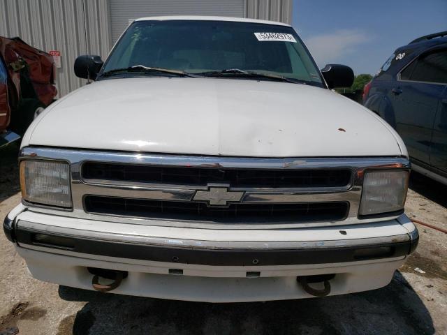 1GNDT13W9T2244888 - 1996 CHEVROLET BLAZER WHITE photo 5