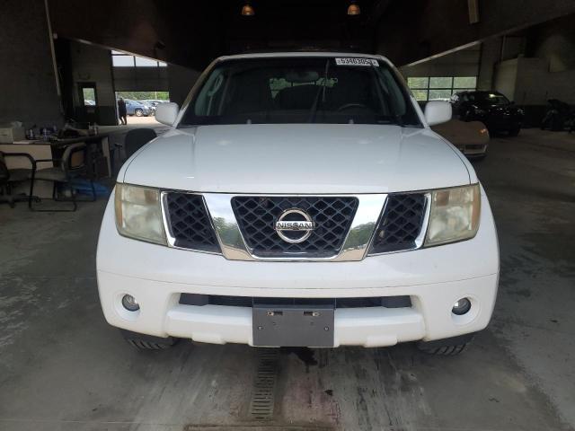 5N1AR18W05C744059 - 2005 NISSAN PATHFINDER LE 白色 照片 5