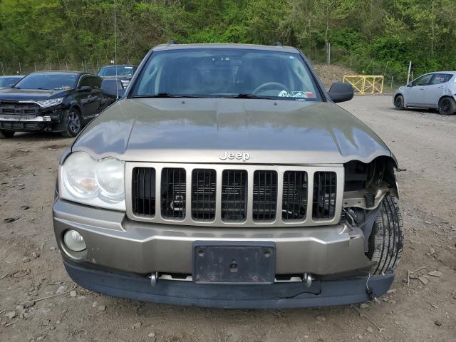 1J4HR48N06C264286 - 2006 JEEP GRAND CHER LAREDO BEIGE photo 5