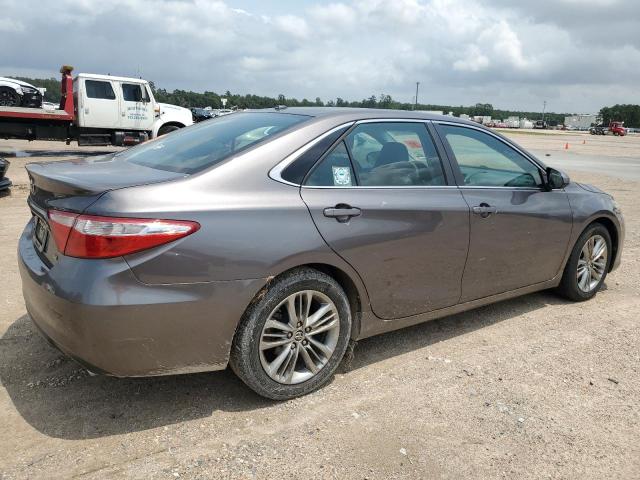 4T1BF1FK4GU562679 - 2016 TOYOTA CAMRY LE GRAY photo 3