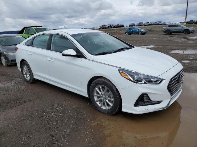 5NPE24AF0KH793820 - 2019 HYUNDAI SONATA SE WHITE photo 4