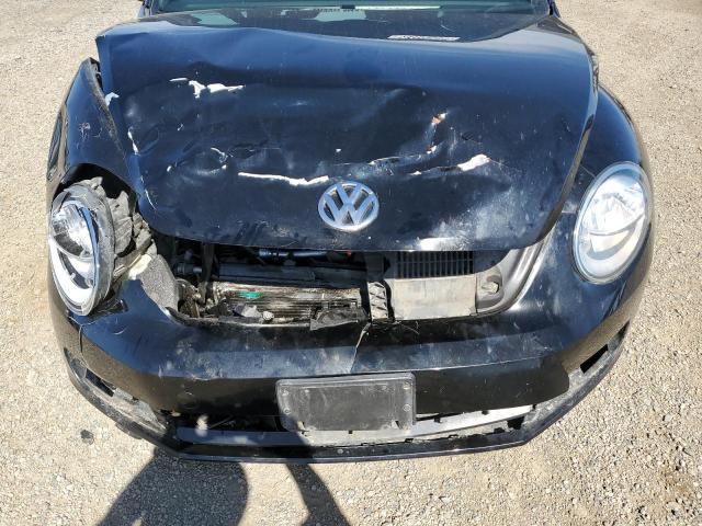 3VWJP7AT6CM606564 - 2012 VOLKSWAGEN BEETLE BLACK photo 11