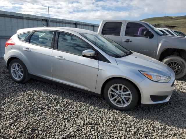 1FADP3K29HL219939 - 2017 FORD FOCUS SE SILVER photo 4