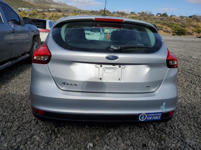 1FADP3K29HL219939 - 2017 FORD FOCUS SE SILVER photo 6