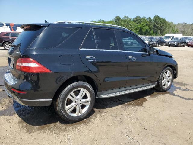 4JGDA5HB0CA045273 - 2012 MERCEDES-BENZ ML 350 4MATIC BLACK photo 3