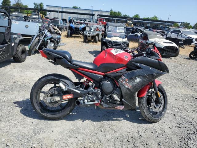 JYARJ18Y9FA003207 - 2015 YAMAHA FZ6 RC RED photo 9