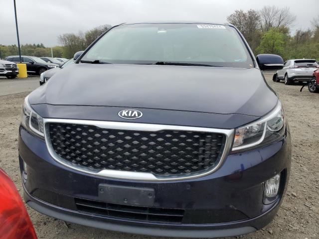 KNDMC5C15J6398265 - 2018 KIA SEDONA EX BLUE photo 5