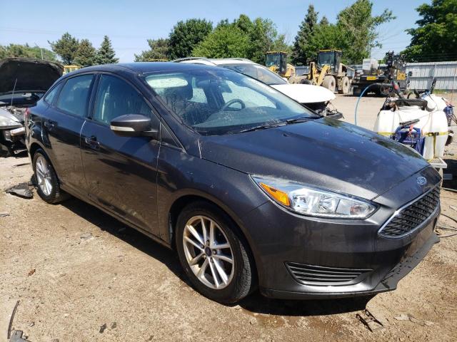 1FADP3F27FL366879 - 2015 FORD FOCUS SE GRAY photo 4