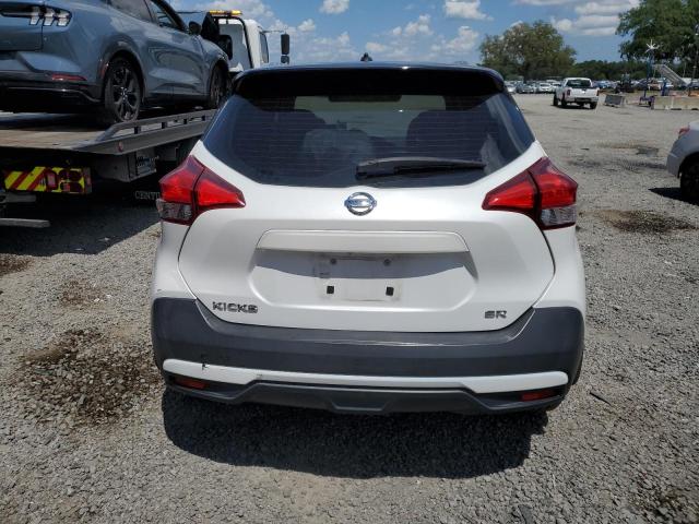 3N1CP5CU6JL506234 - 2018 NISSAN KICKS S WHITE photo 6