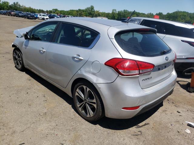 KNAFX5A89G5630469 - 2016 KIA FORTE EX SILVER photo 2