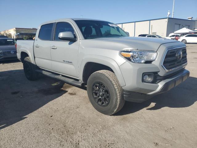 3TMCZ5AN0KM277936 - 2019 TOYOTA TACOMA DOUBLE CAB GRAY photo 4