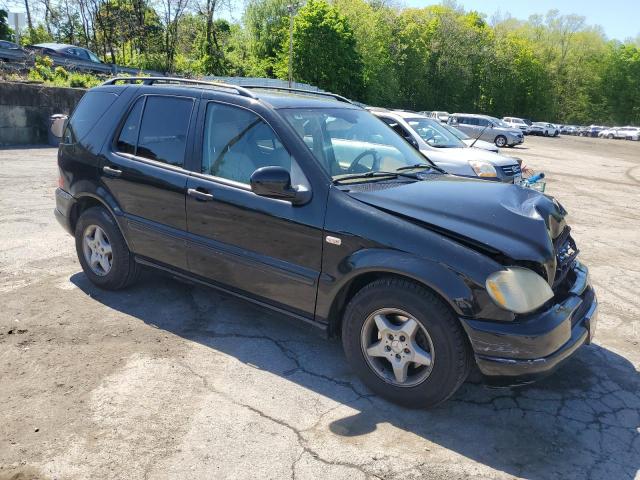 4JGAB54E61A232157 - 2001 MERCEDES-BENZ ML 320 BLACK photo 4