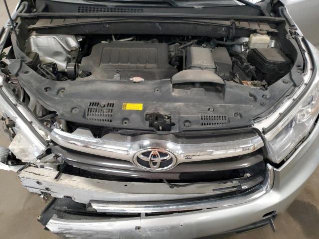 5TDJKRFH1GS301870 - 2016 TOYOTA HIGHLANDER XLE 银色 照片 12