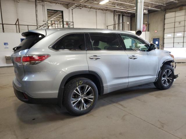 5TDJKRFH1GS301870 - 2016 TOYOTA HIGHLANDER XLE 银色 照片 3