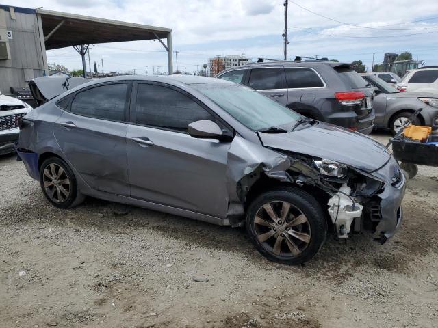 KMHCU4AE8DU470502 - 2013 HYUNDAI ACCENT GLS TWO TONE photo 4