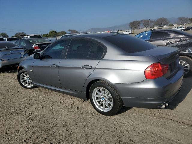 WBAPH5G53ANM35957 - 2010 BMW 328 I SULEV GRAY photo 2