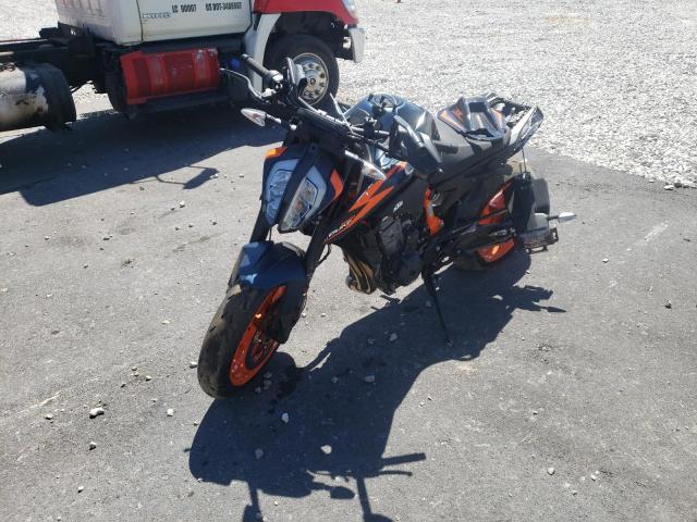 VBKTU9401NM830288 - 2022 KTM 890 DUKE R ORANGE photo 2