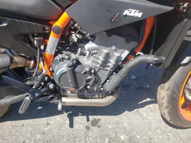 VBKTU9401NM830288 - 2022 KTM 890 DUKE R ORANGE photo 7