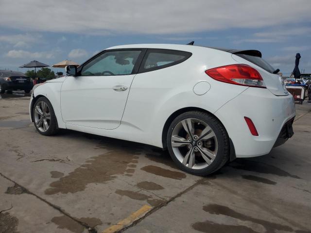 KMHTC6AD3DU103559 - 2013 HYUNDAI VELOSTER WHITE photo 2