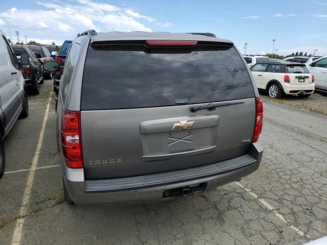 1GNFK13029R227910 - 2009 CHEVROLET TAHOE K1500 LS GRAY photo 6