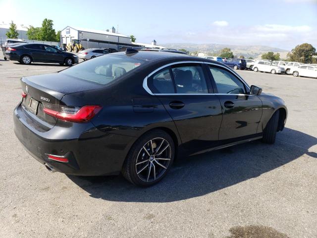 WBA5R1C57KAK08525 - 2019 BMW 330I BLACK photo 3