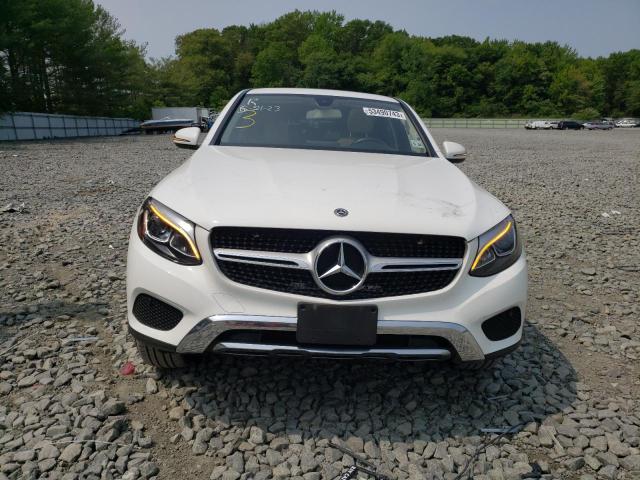 WDC0J4KB5KF622512 - 2019 MERCEDES-BENZ GLC COUPE 300 4MATIC WHITE photo 5