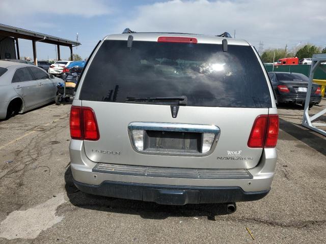 5LMFU28546LJ07823 - 2006 LINCOLN NAVIGATOR 银色 照片 6