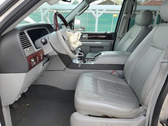 5LMFU28546LJ07823 - 2006 LINCOLN NAVIGATOR 银色 照片 7