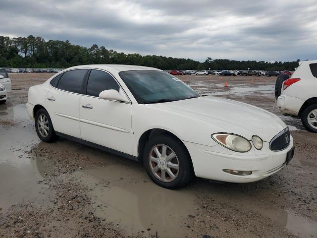 2G4WC582271231352 - 2007 BUICK LACROSSE CX WHITE photo 4