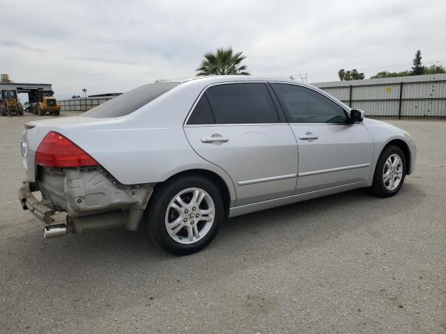 1HGCM568X7A137030 - 2007 HONDA ACCORD EX 银色 照片 3