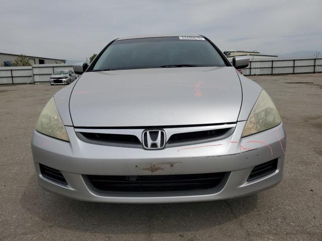 1HGCM568X7A137030 - 2007 HONDA ACCORD EX 银色 照片 5