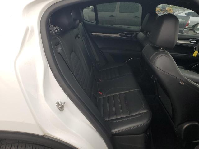 ZASFAKNN8J7C02155 - 2018 ALFA ROMEO STELVIO TI SPORT WHITE photo 11